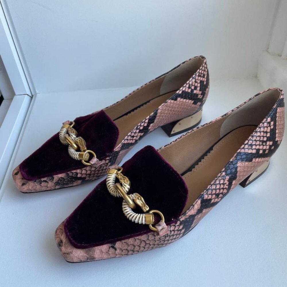 Tory Burch Snakeskin Velvet Chain Loafer Flats – Size 8